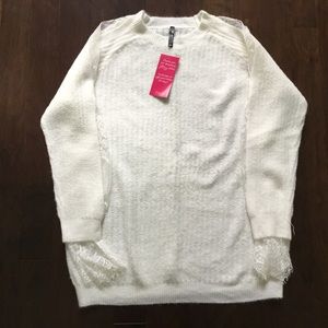 NWT SPOTLITE white lace Slit sleeve sweater S M L